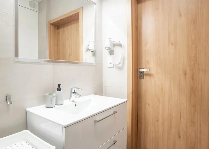 Trevilles - Hills Apartman *